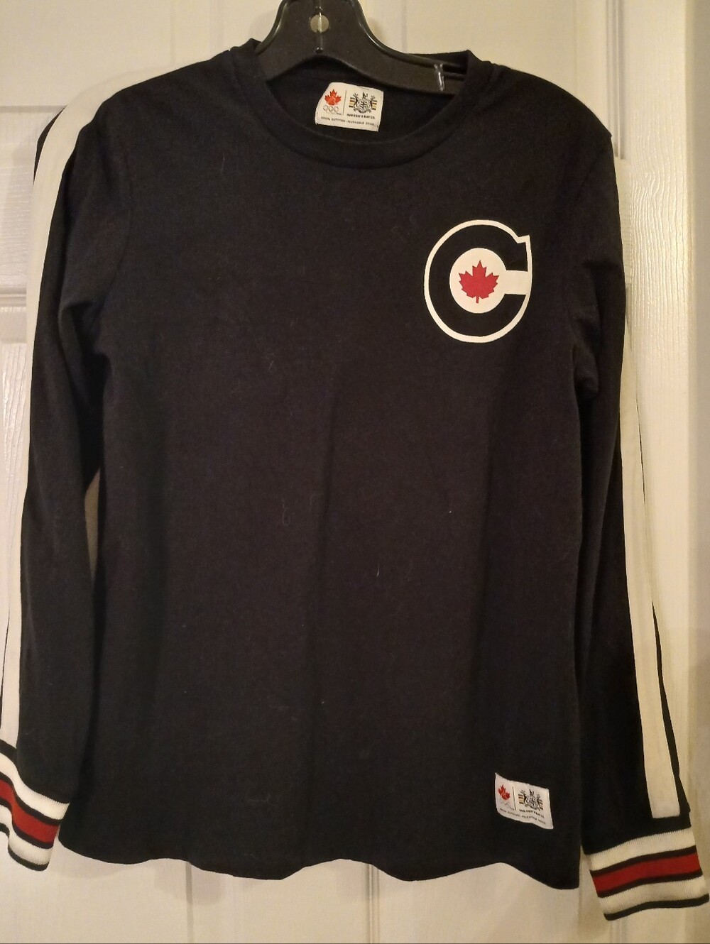 HBC Official Team Canada Official Olympic Collection Long Sleeve Top Size Small